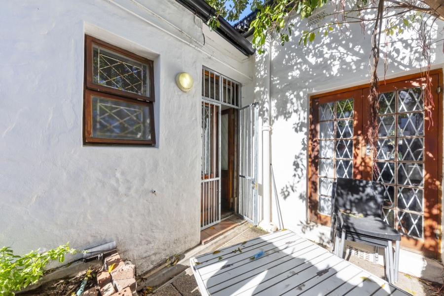 To Let 4 Bedroom Property for Rent in Mowbray Western Cape